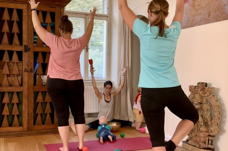 Videokurs Yoga meets Rückbildung (nach der Geburt)